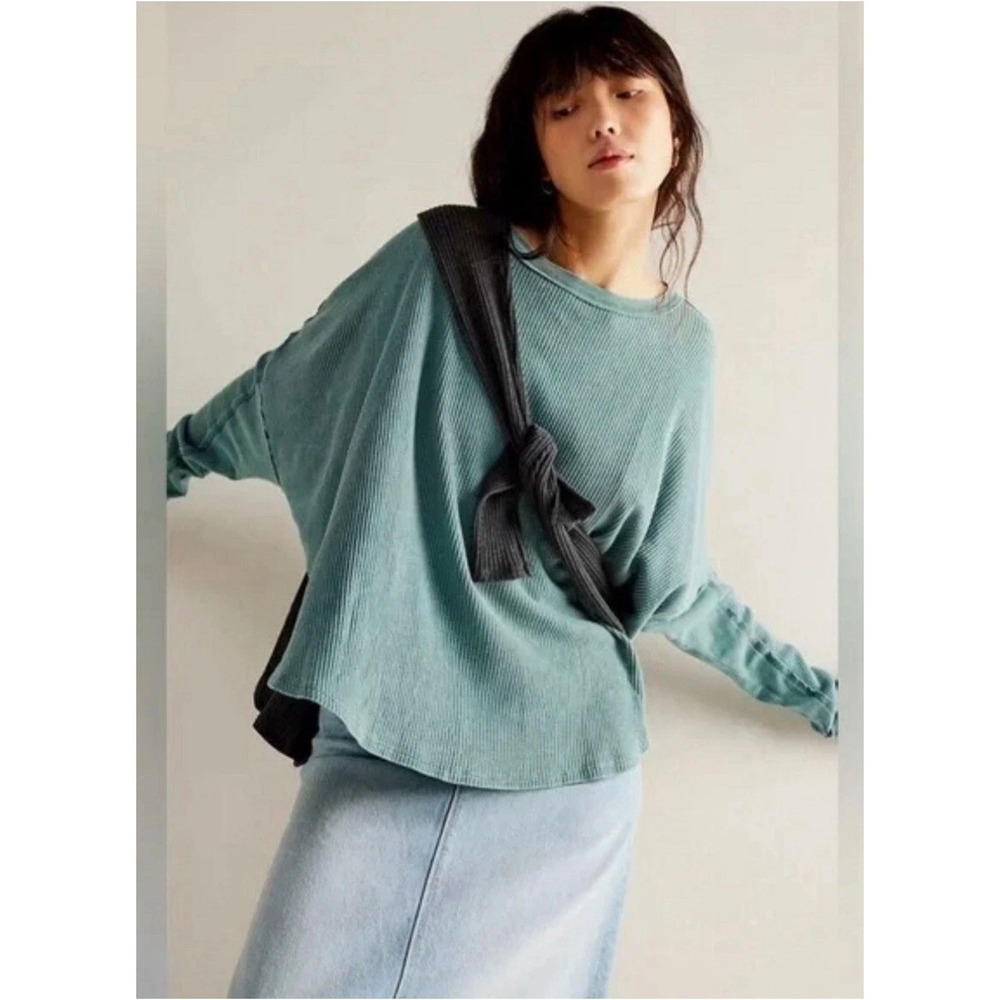 We The Free People Microphone Drop Thermal Top XS Silver Pine Green New NWOT - Picture 4 of 10